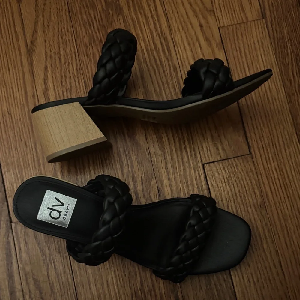 DV by Dolce Vita Black Braided Heeled Sandals - Picture 2 of 2